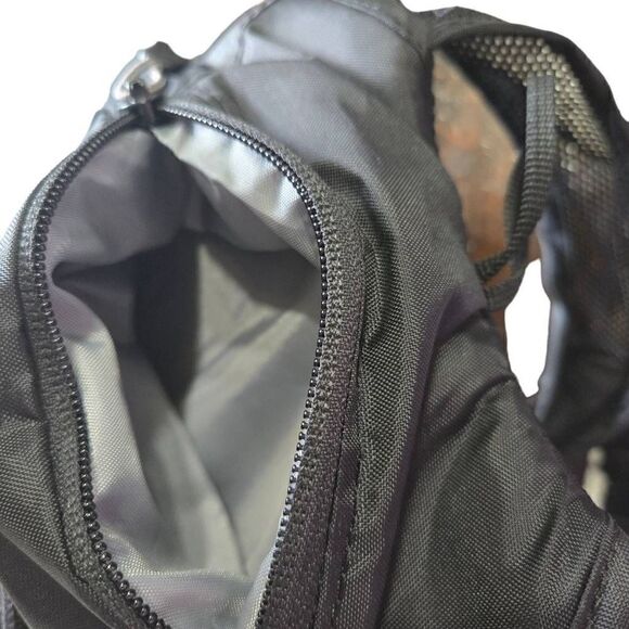 Camelbak Mini M.U.L.E. 50 oz Hydration Bag Kids No Straw/water skin Only Bag - Picture 6 of 7